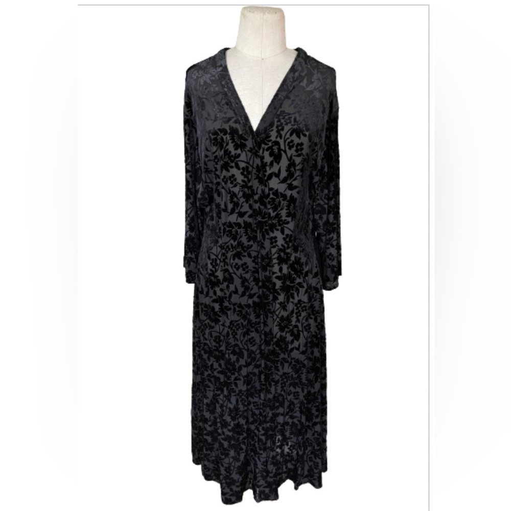 Express floral Black Velvet Wrap dress duster size medium